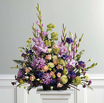 Large sympathy arrangement